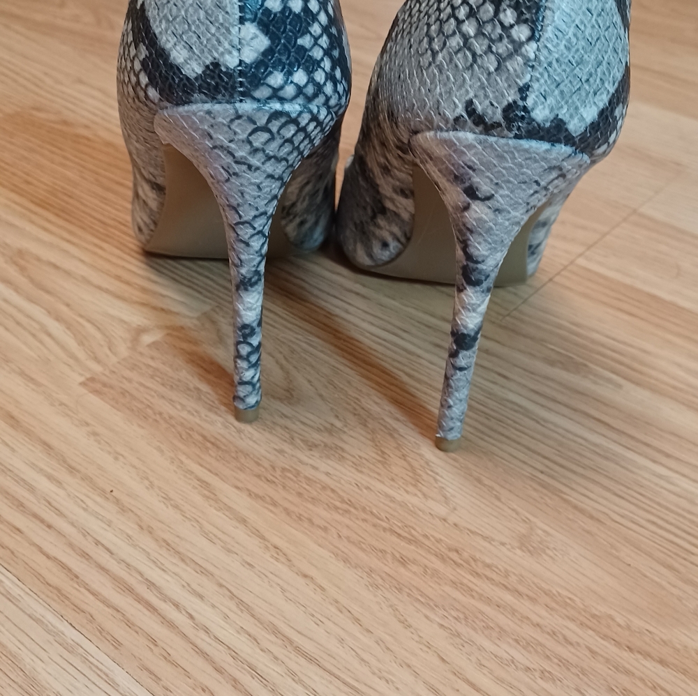 Snake skin high heels